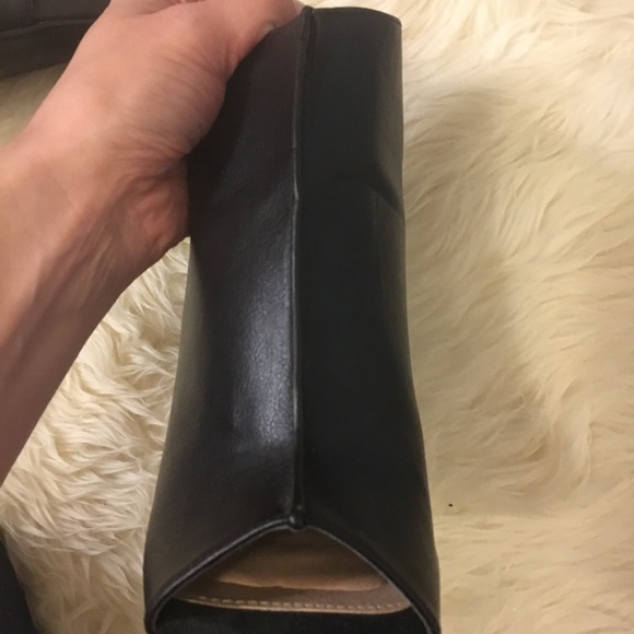 ♠️Black Leather Peep Toe Black Heel Booties NWOT - Picture 4 of 5